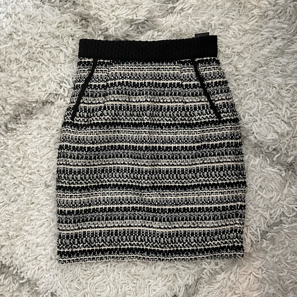 H&M patterned skirt